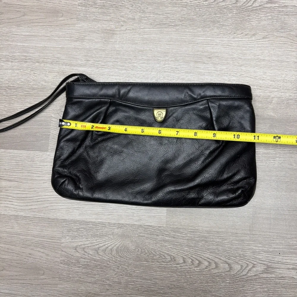 Vintage Etienne Aigner Black Leather Purse Handbag Bag Woman's Clutch Very Nice